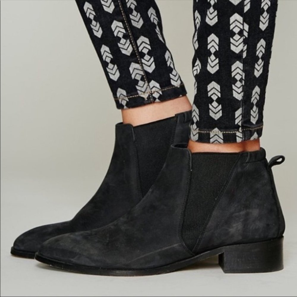 Free People Black Chelsea Boots (Size 8.5)